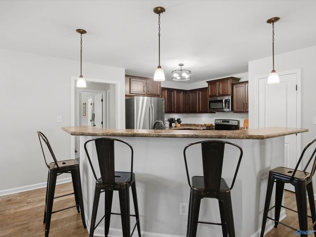 136 Chestnut Cove, Owens Cross Roads, AL 35763