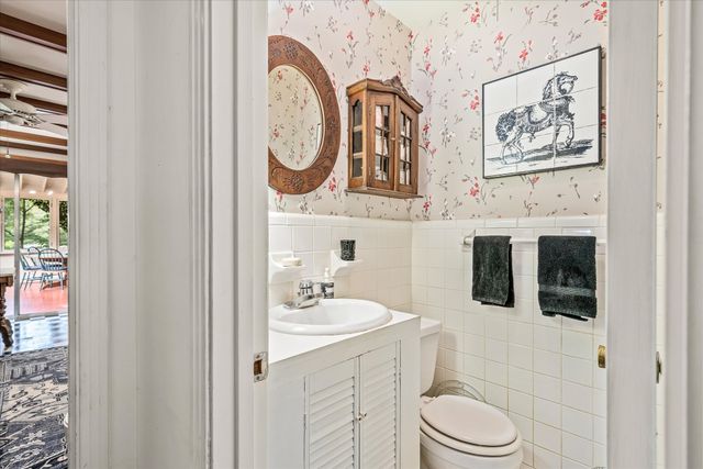 1025 N Maple Ave, Cookeville, TN 38501