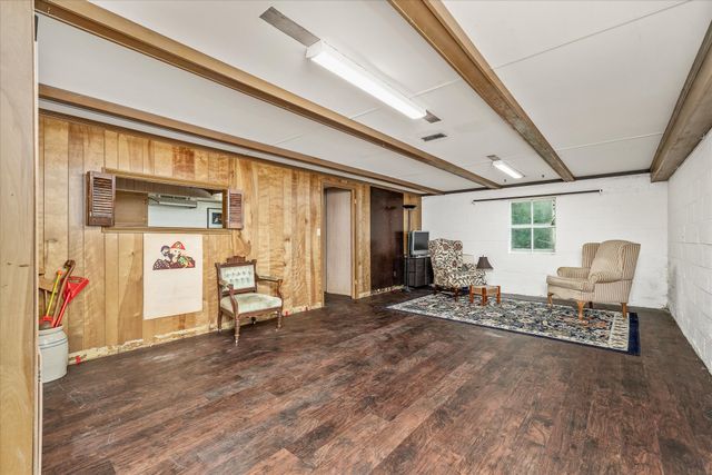 1025 N Maple Ave, Cookeville, TN 38501