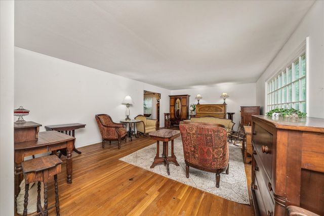 1025 N Maple Ave, Cookeville, TN 38501