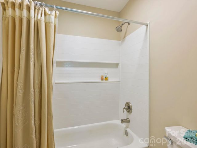 4211 Blacktree Lane, Charlotte, NC 28226