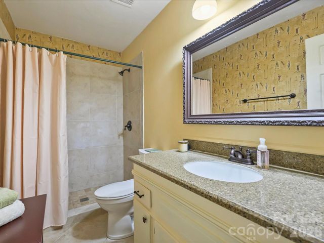 4211 Blacktree Lane, Charlotte, NC 28226