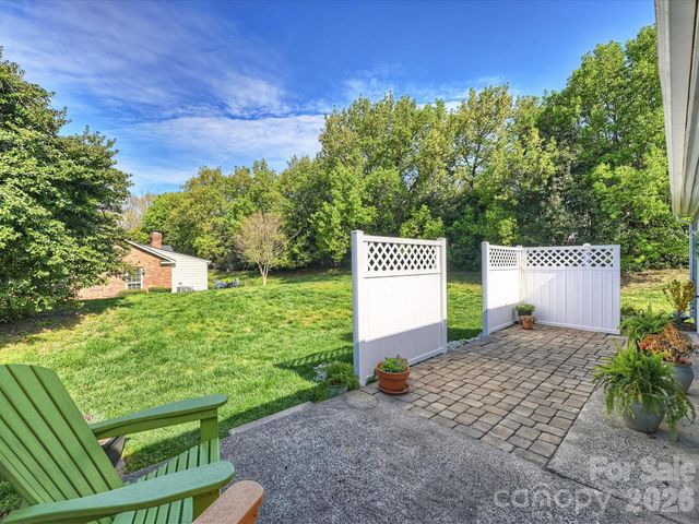 4211 Blacktree Lane, Charlotte, NC 28226