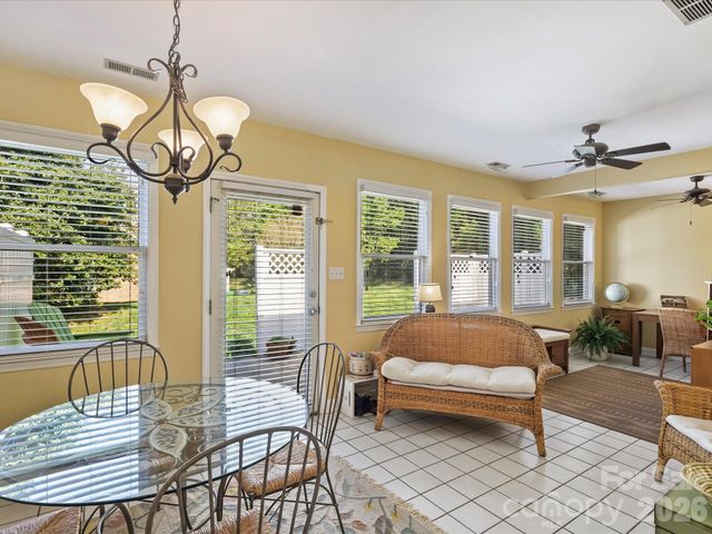 4211 Blacktree Lane, Charlotte, NC 28226