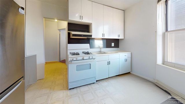 67-30 Clyde Street 7K, Forest Hills, NY 11375