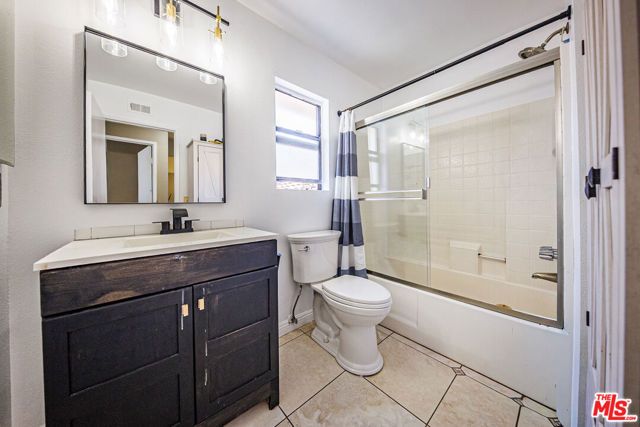 15606 Meadow Drive, Canyon Country (santa Clarita), CA 91387
