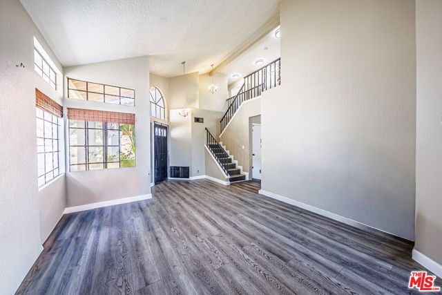 15606 Meadow Drive, Canyon Country (santa Clarita), CA 91387