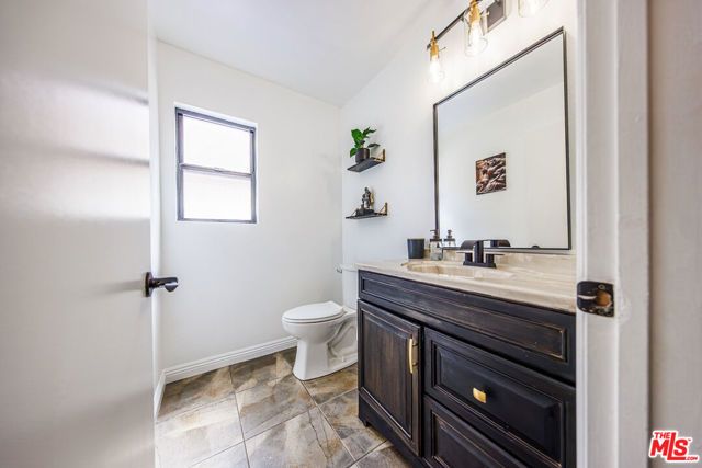 15606 Meadow Drive, Canyon Country (santa Clarita), CA 91387