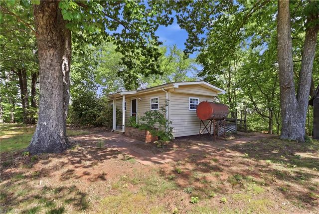 2974 Cid Road, Lexington, NC 27292
