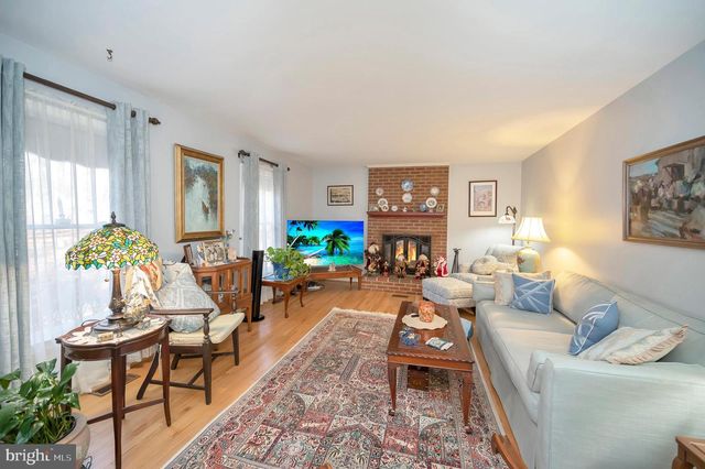 18 WINSLOW RD, Fredericksburg, VA 22406