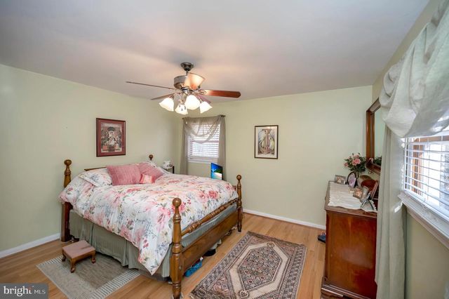 18 WINSLOW RD, Fredericksburg, VA 22406