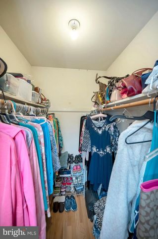 18 WINSLOW RD, Fredericksburg, VA 22406