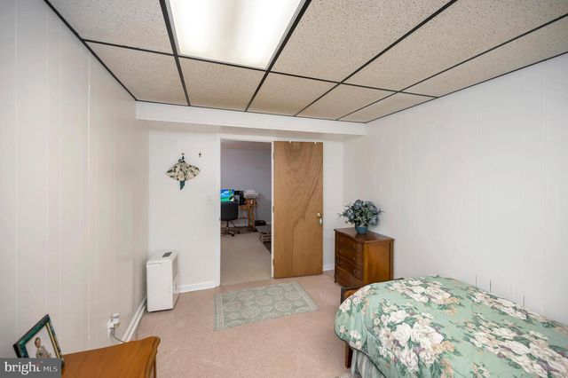 18 WINSLOW RD, Fredericksburg, VA 22406