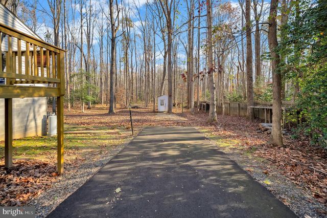 18 WINSLOW RD, Fredericksburg, VA 22406