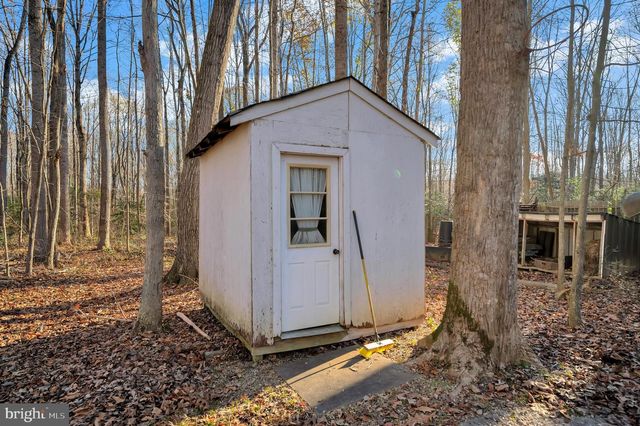 18 WINSLOW RD, Fredericksburg, VA 22406