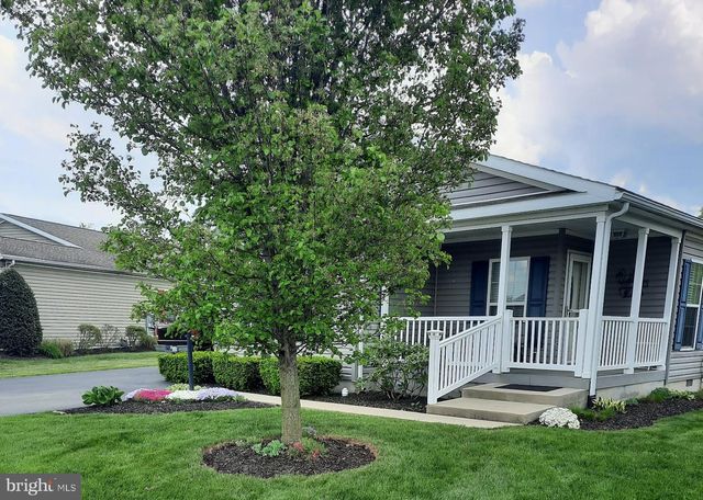 12 CORMORANT DR, Bechtelsville, PA 19505