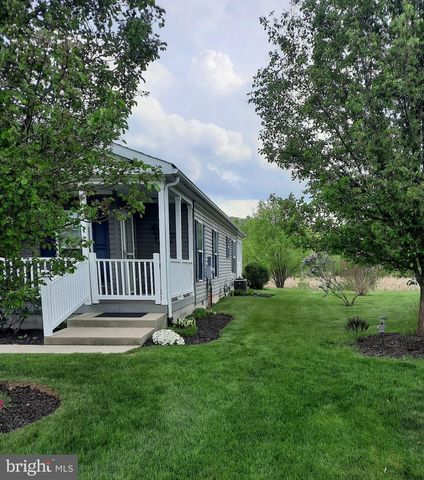 12 CORMORANT DR, Bechtelsville, PA 19505