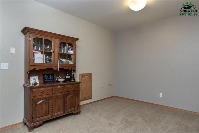 320 WOODLAND AVENUE, Fairbanks, AK 99712