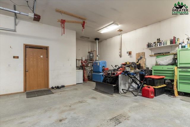 320 WOODLAND AVENUE, Fairbanks, AK 99712