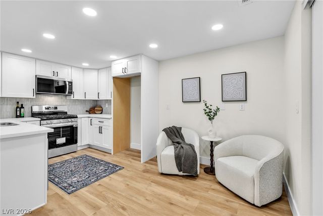 2415 Pickwick Drive, Henderson, NV 89014