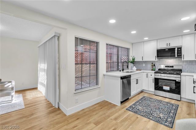 2415 Pickwick Drive, Henderson, NV 89014