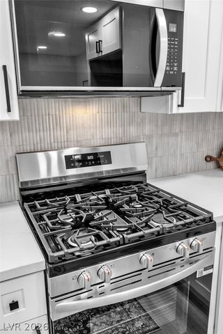 2415 Pickwick Drive, Henderson, NV 89014