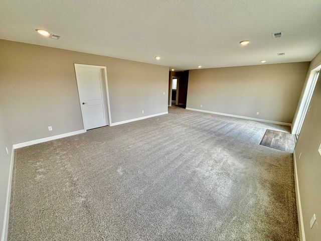 937 Kepler Avenue NE, Hanover, MN 55341