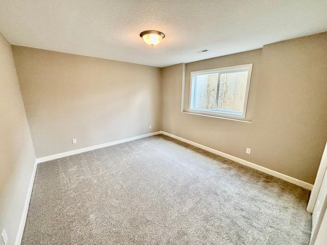 937 Kepler Avenue NE, Hanover, MN 55341