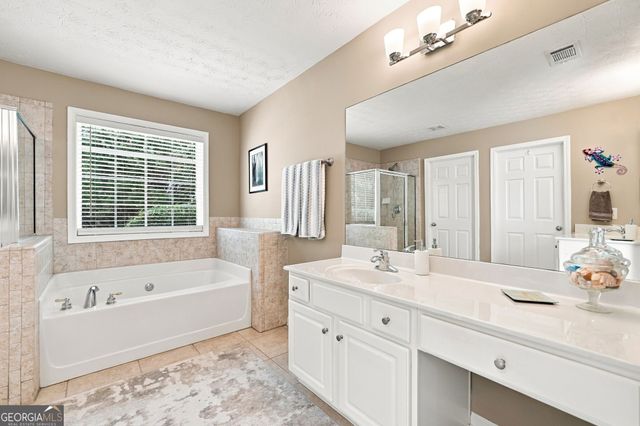 128 Village Drive, Canton, GA 30114