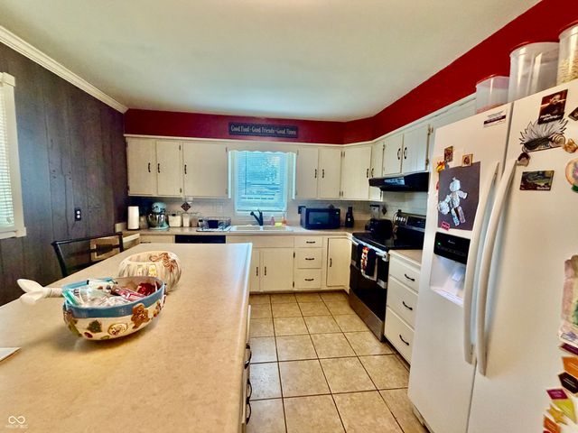 2009 Plum Street, New Castle, IN 47362