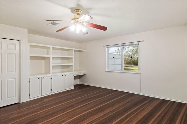 17807 County Rd 127, Pearland, TX 77581