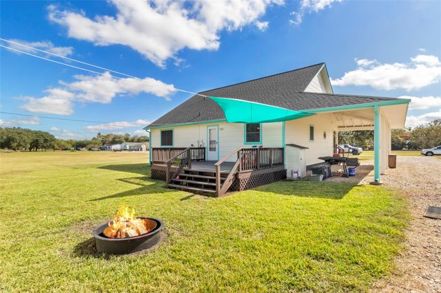 17807 County Rd 127, Pearland, TX 77581