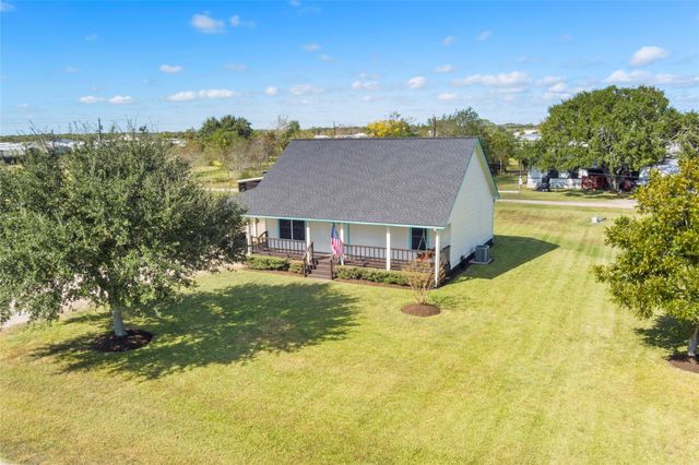 17807 County Rd 127, Pearland, TX 77581