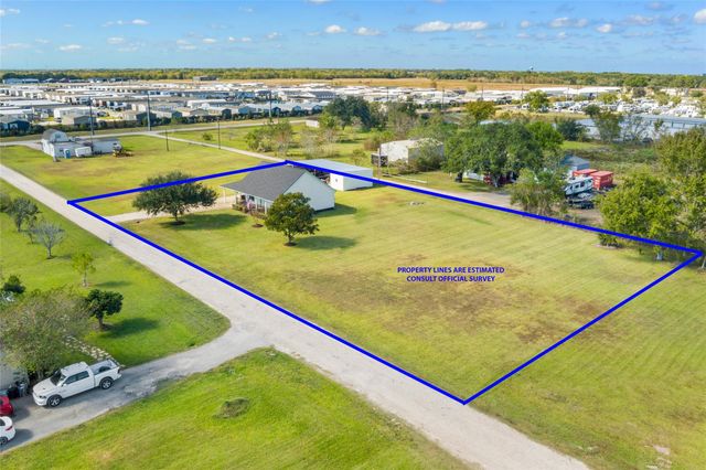 17807 County Rd 127, Pearland, TX 77581