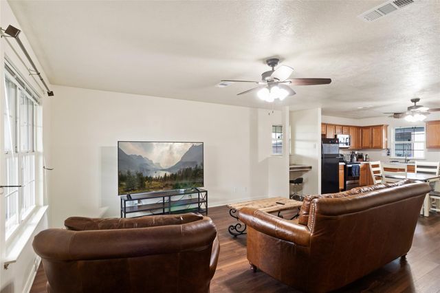 17807 County Rd 127, Pearland, TX 77581