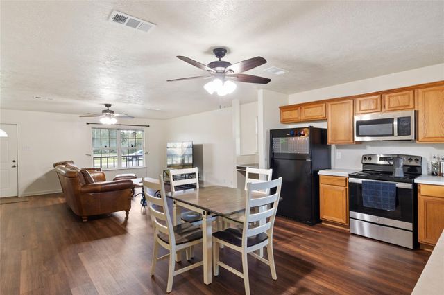 17807 County Rd 127, Pearland, TX 77581