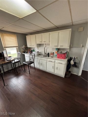 4017 E 54th Street, Newburgh Heights, OH 44105