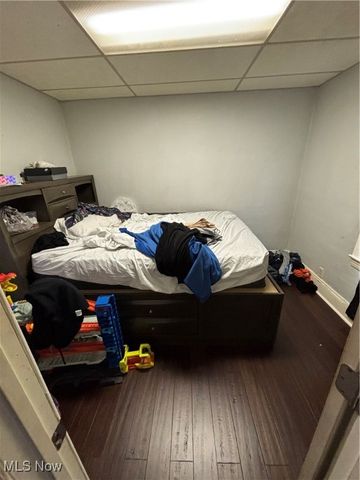 4017 E 54th Street, Newburgh Heights, OH 44105