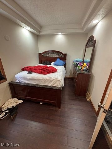 4017 E 54th Street, Newburgh Heights, OH 44105