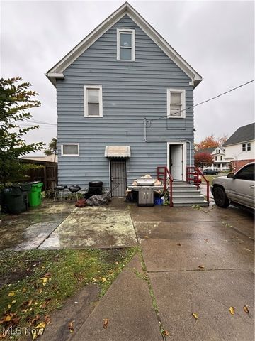 4017 E 54th Street, Newburgh Heights, OH 44105