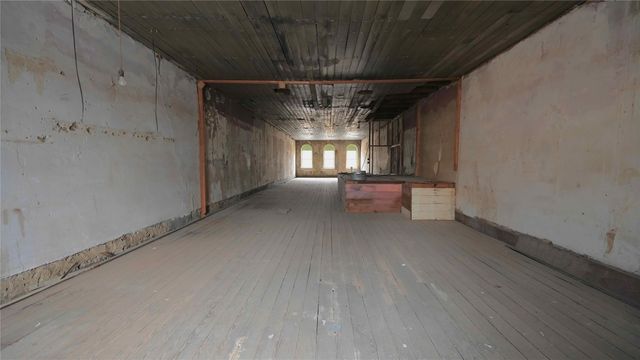 111 W Gilbert Street, Henrietta, TX 76365