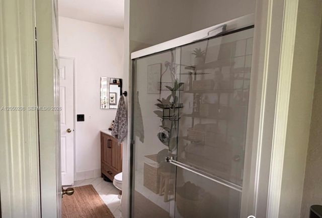 2116 NE 38th Rd, Homestead, FL 33033