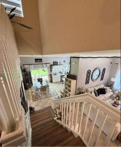 2116 NE 38th Rd, Homestead, FL 33033