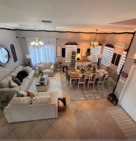 2116 NE 38th Rd, Homestead, FL 33033