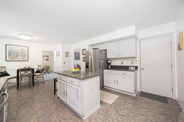 3491 Cove Lake Lane, Grove City, OH 43123