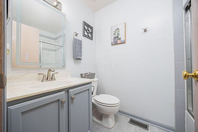 3491 Cove Lake Lane, Grove City, OH 43123