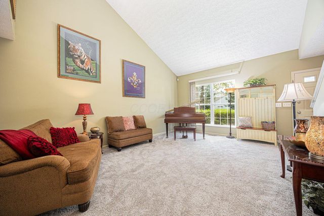 3491 Cove Lake Lane, Grove City, OH 43123