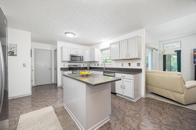 3491 Cove Lake Lane, Grove City, OH 43123