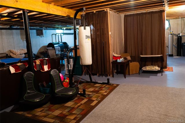 7 Victorian Court, Milton, NY 12547