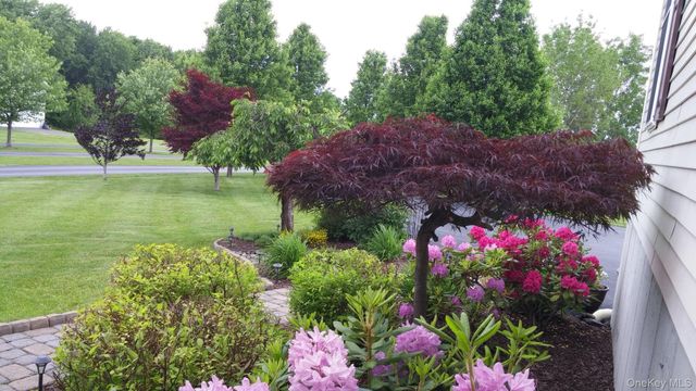 7 Victorian Court, Milton, NY 12547